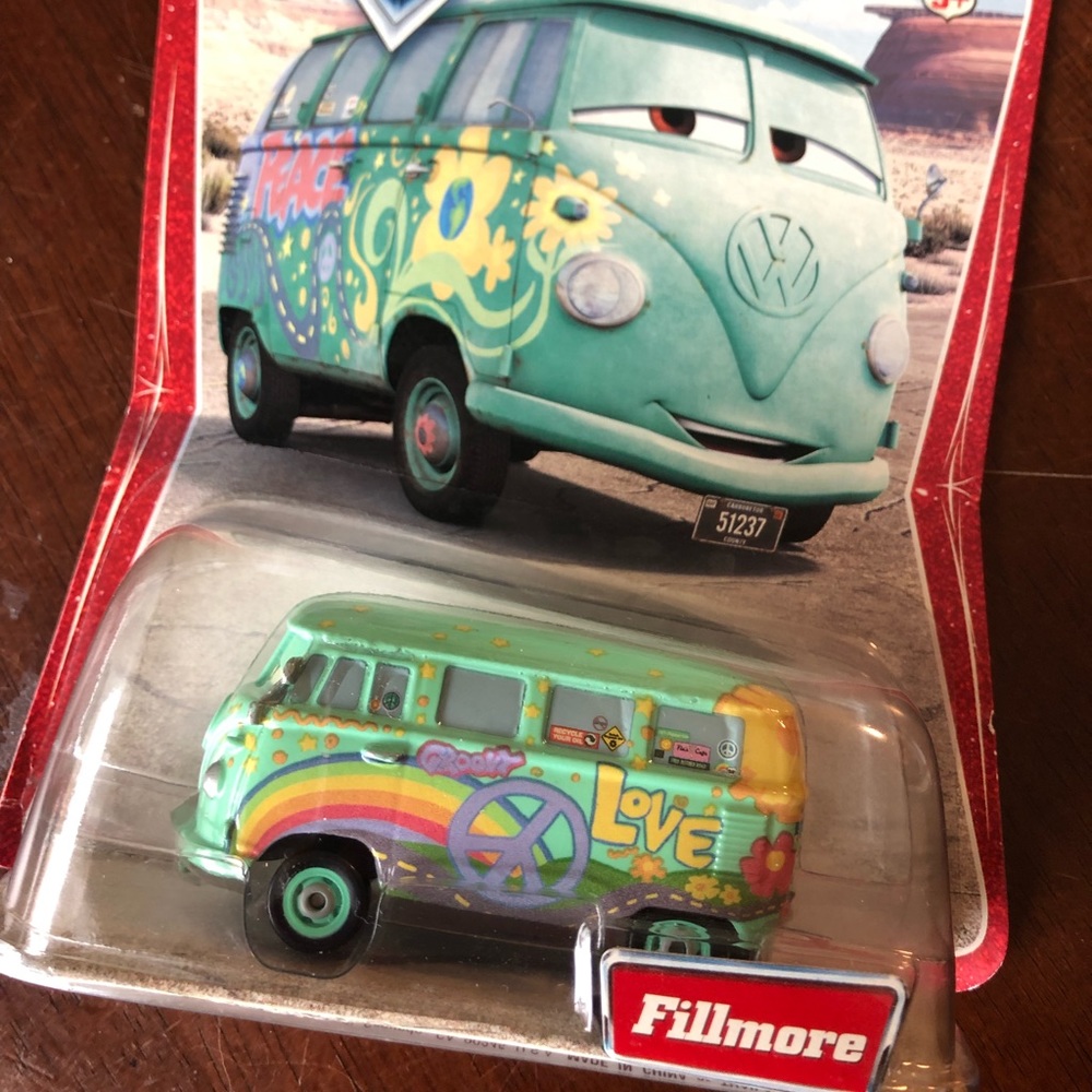 DISNEY PIXAR CARS ORIGINAL RELEASE DESERT CARD FILLMORE!